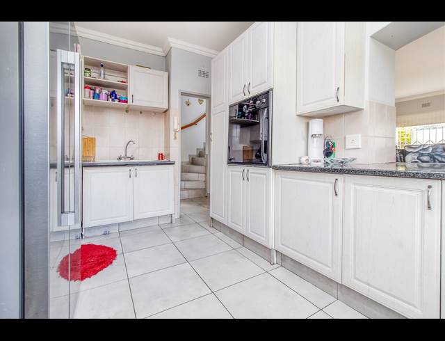 3 BEDROOM DUPLEX FOR SALE IN WELTEVREDEN PARK